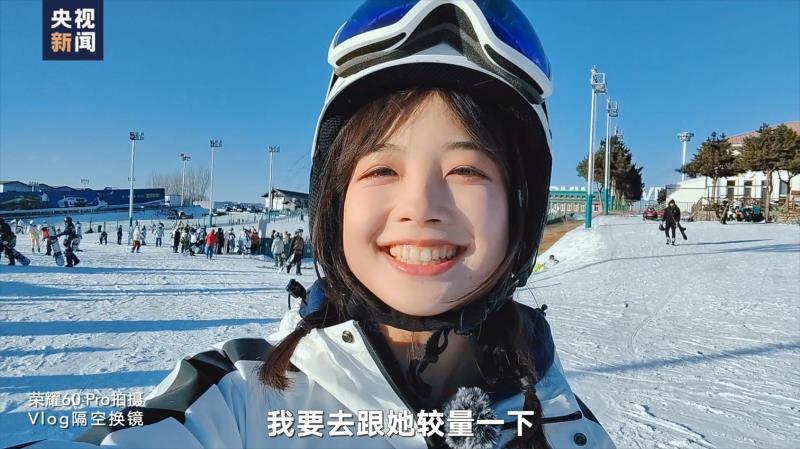 王冰冰最新近况，从央视记者到全民偶像的华丽蜕变