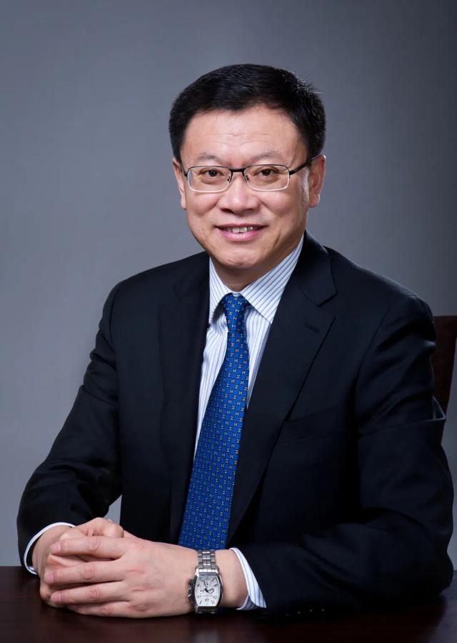 曲德君，在变革中持续前行