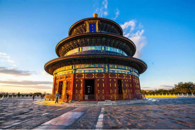 北京最新的旅游攻略，探索古都的时尚脉搏