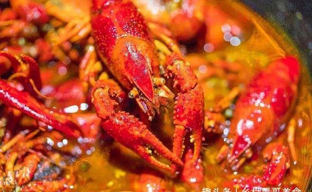 最新麻辣小龙虾，舌尖上的夏日狂欢